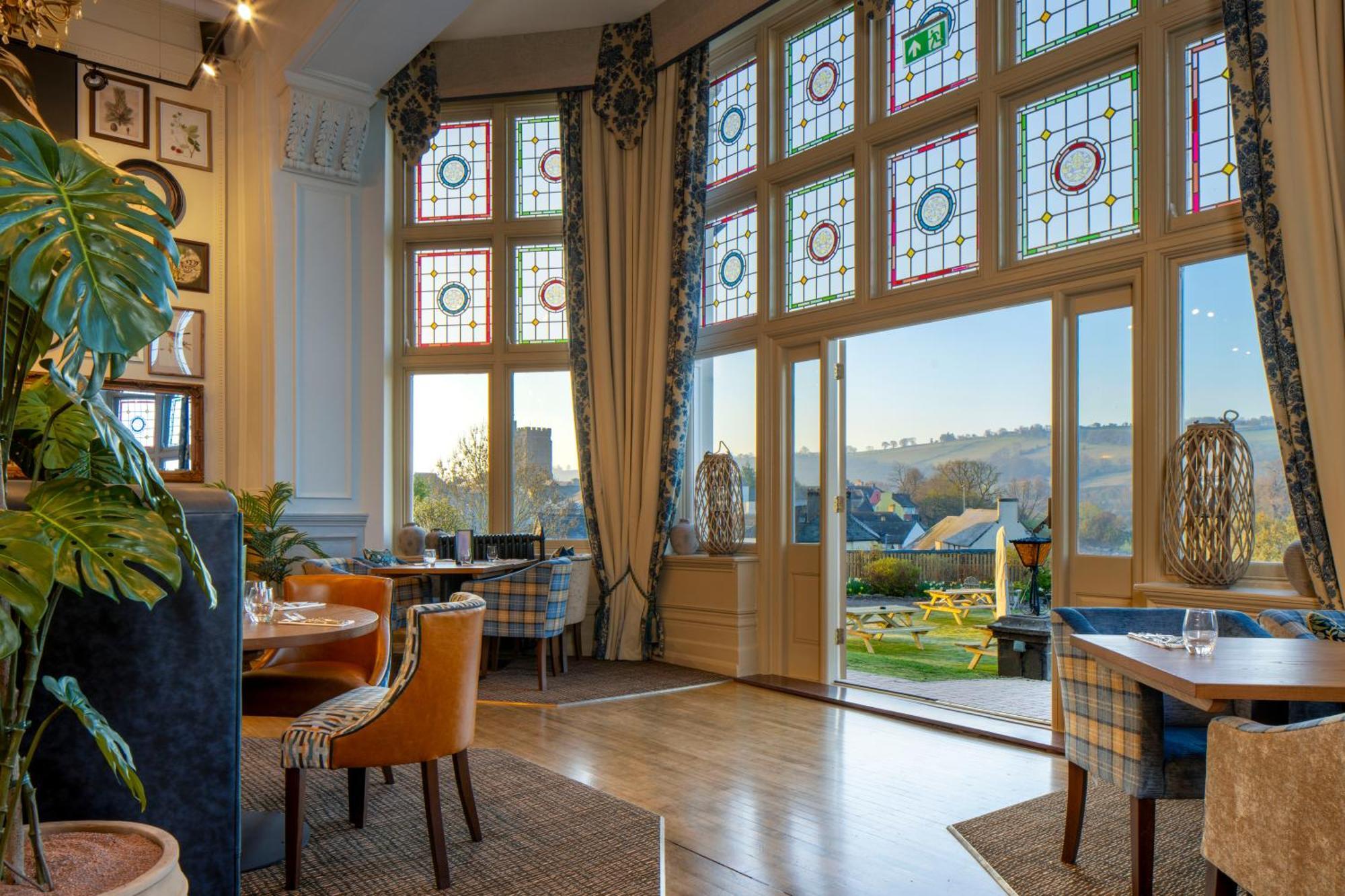 The Castle Of Brecon Hotel, Brecon, Powys Exterior photo