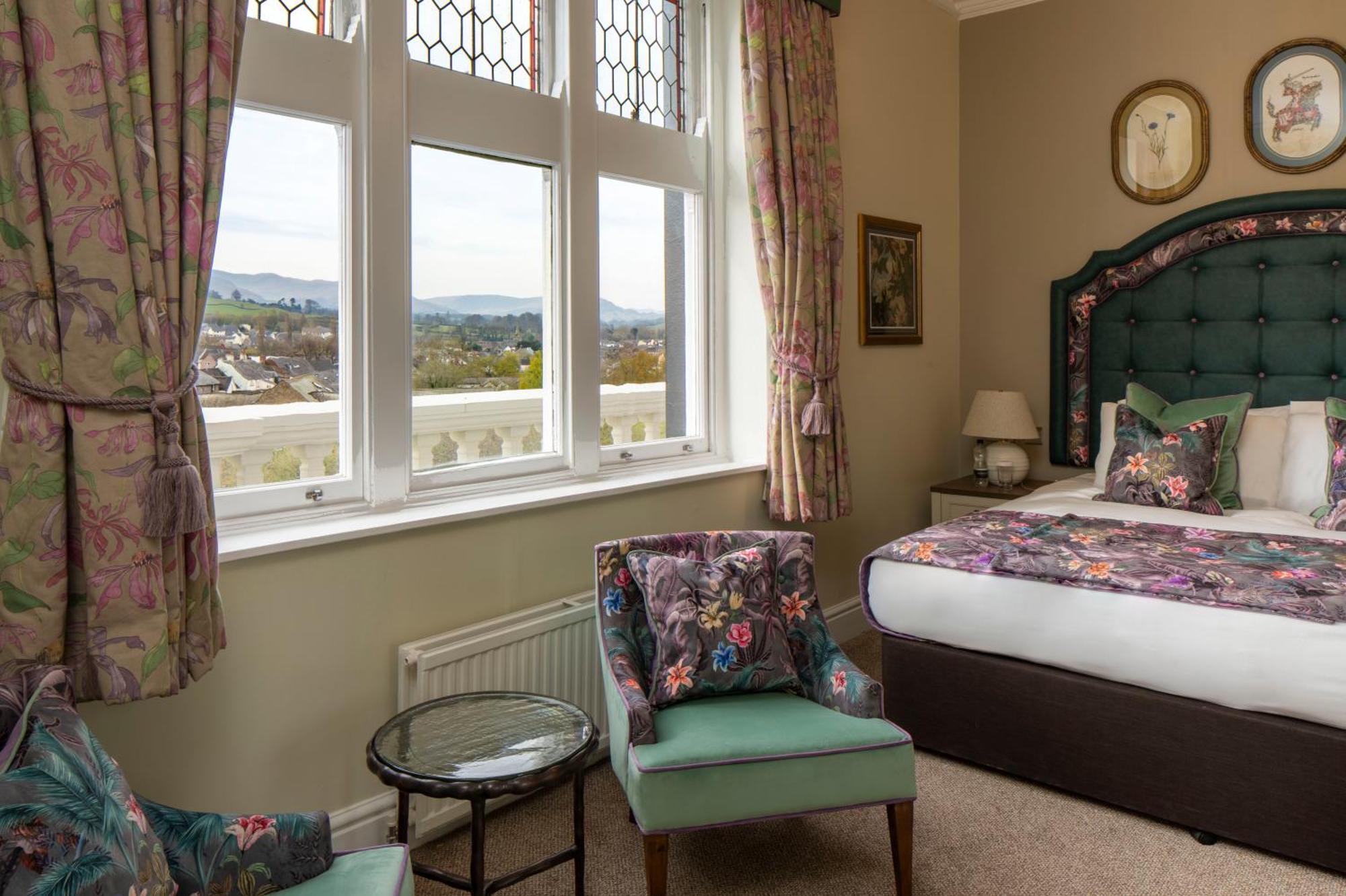 The Castle Of Brecon Hotel, Brecon, Powys Exterior photo